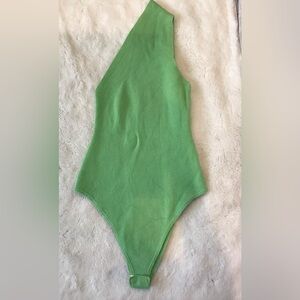 4th + Reckless Green Ribbed Asymmetrical Bodysuit size Medium